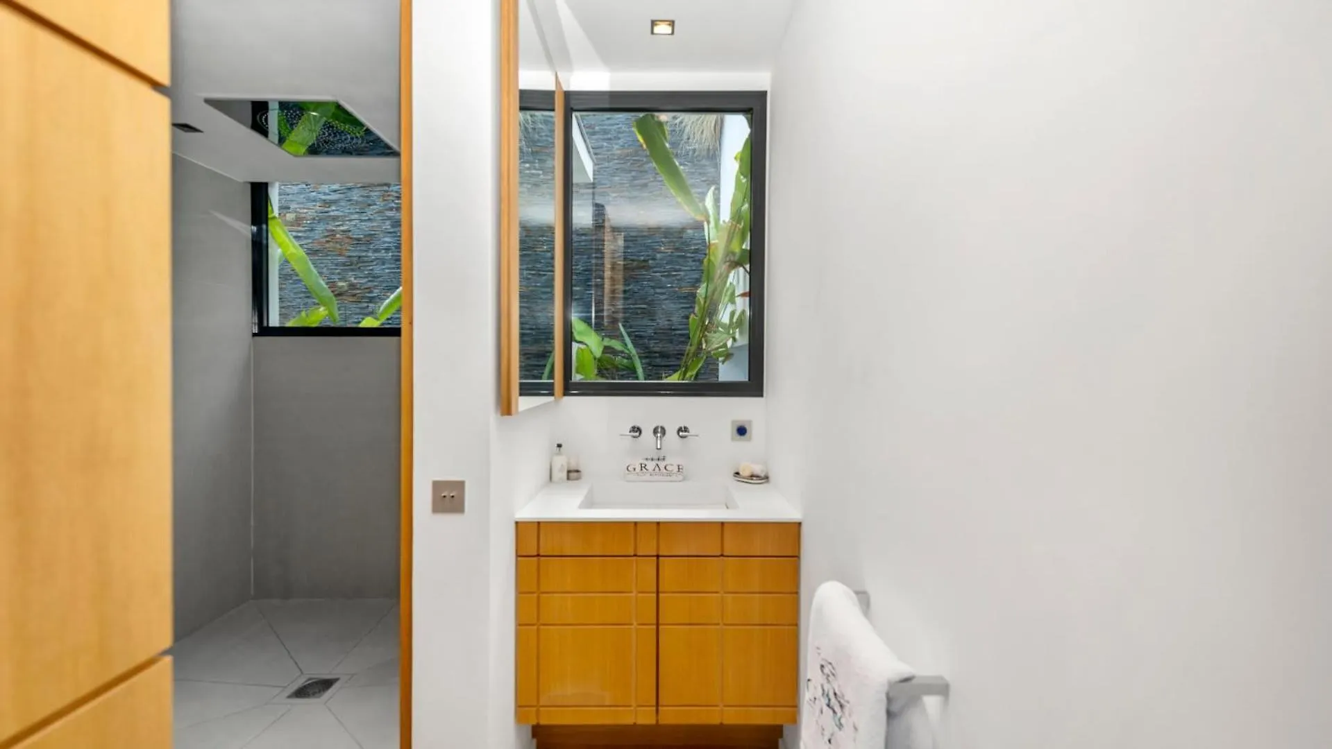 Architecture Jewel Set On A Hillside Vila St. Barthelemy Villa
