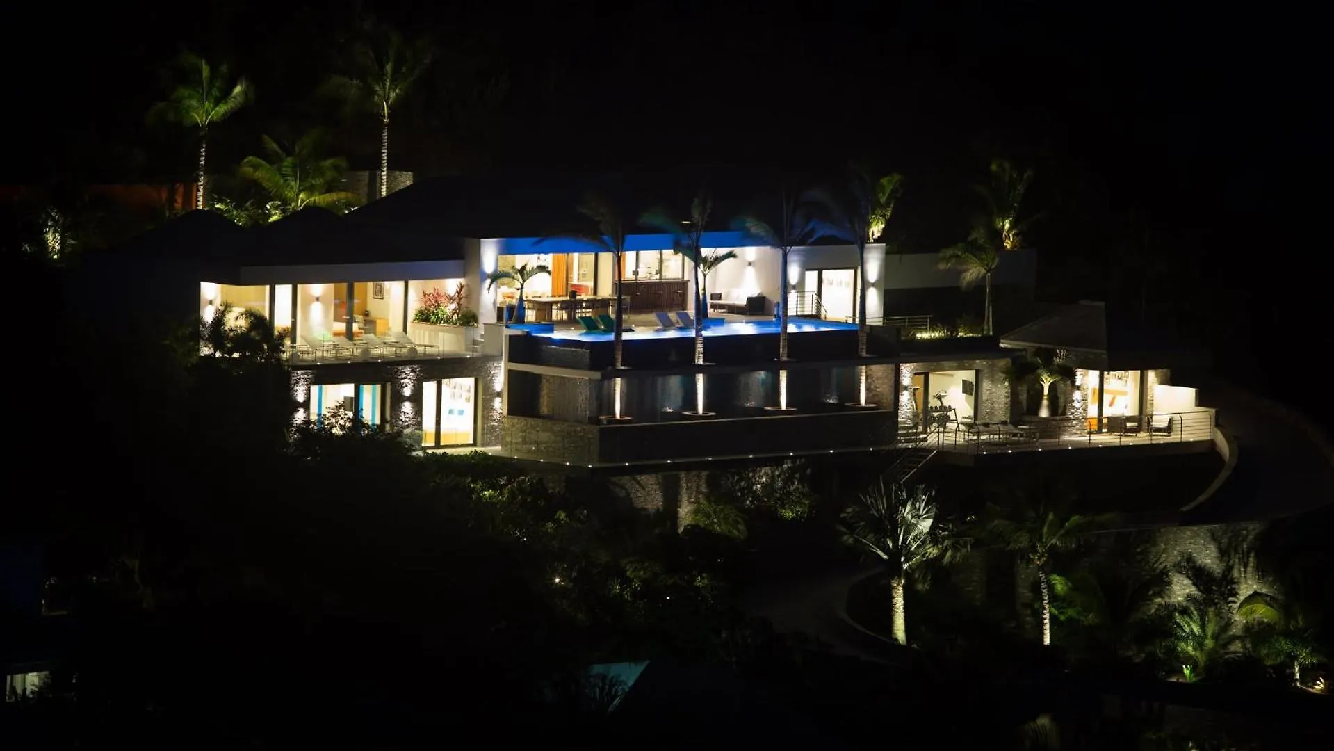 Architecture Jewel Set On A Hillside Vila St. Barthelemy 0*,  São Bartolomeu