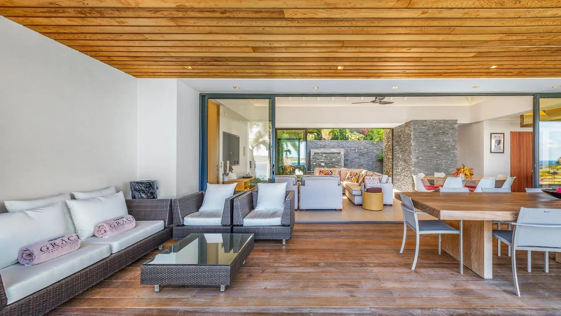 Architecture Jewel Set On A Hillside Vila St. Barthelemy Villa