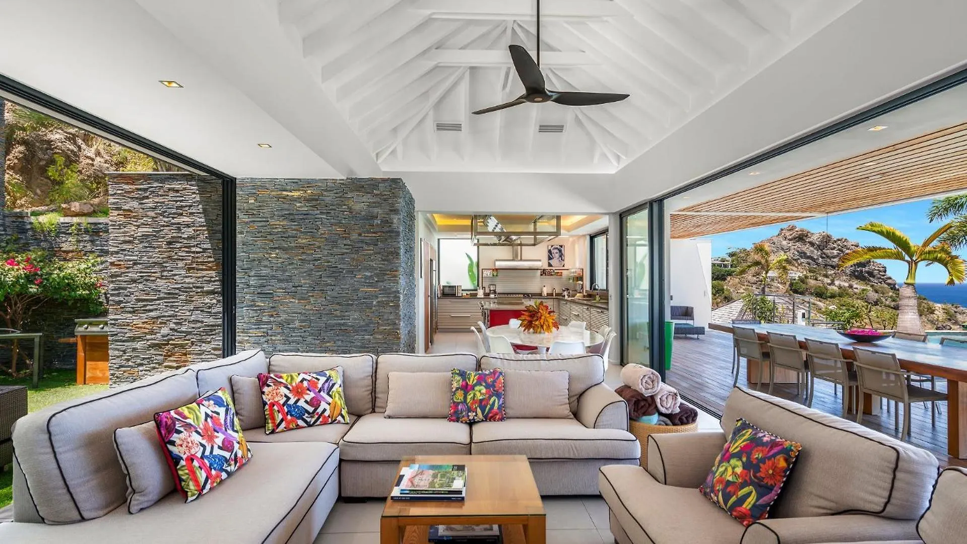 Architecture Jewel Set On A Hillside Vila St. Barthelemy 0*,  São Bartolomeu