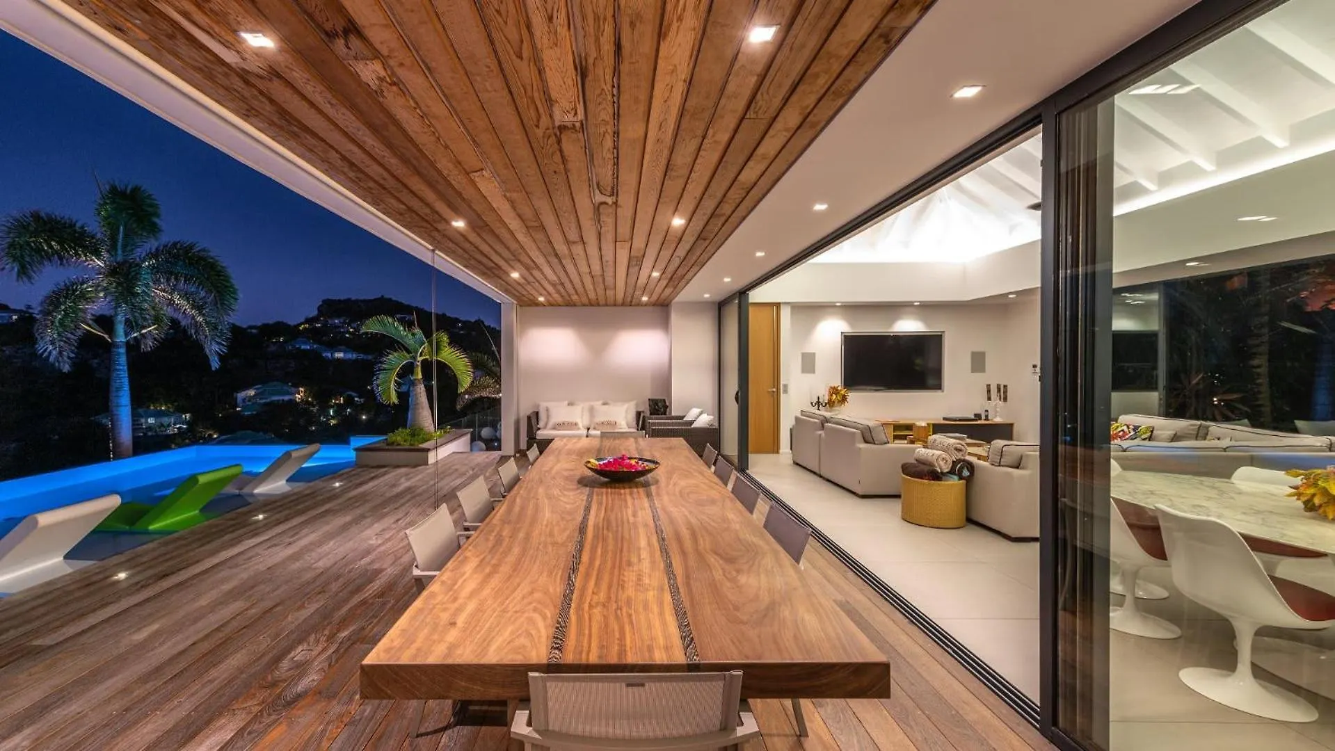 Architecture Jewel Set On A Hillside Vila St. Barthelemy